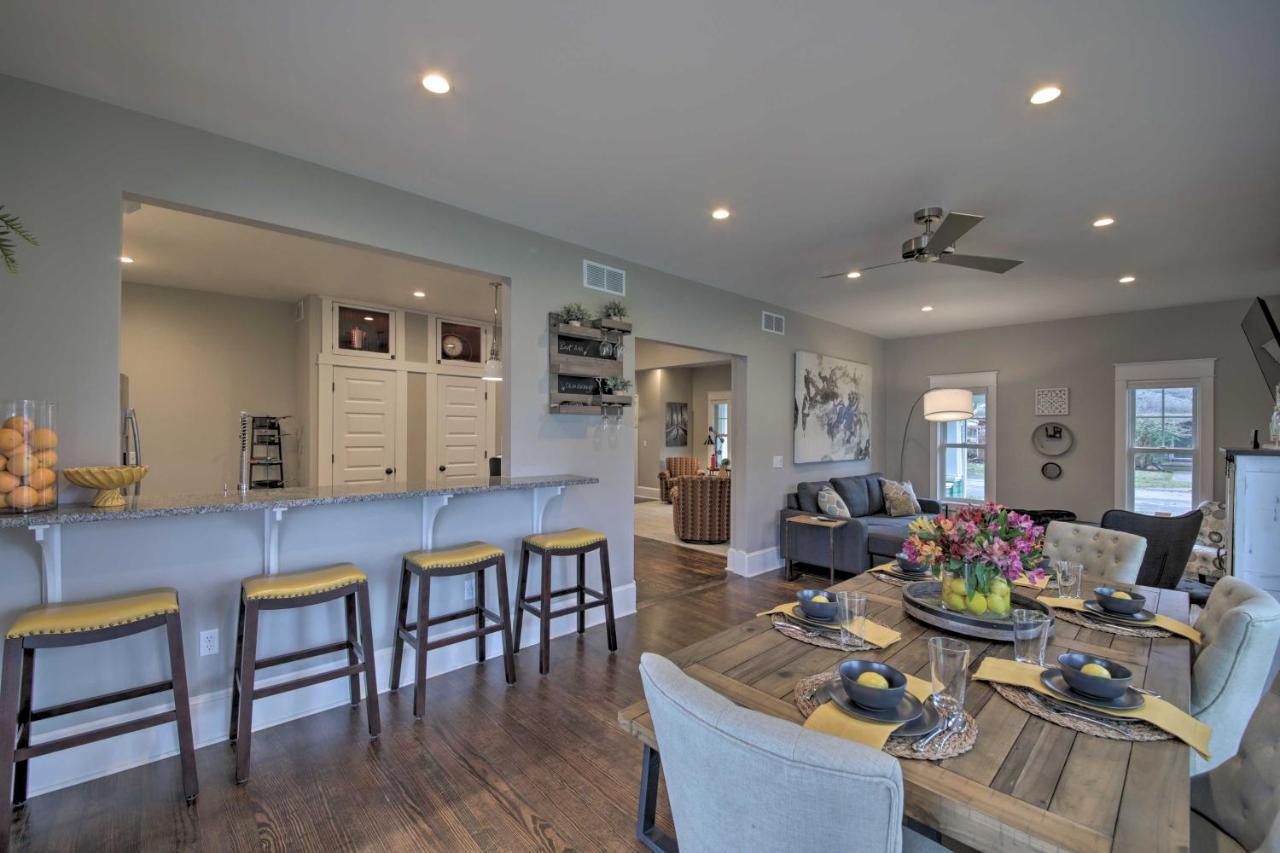 Renovated Craftsman House With Patio And Fire Pit! Villa Vevay Bagian luar foto