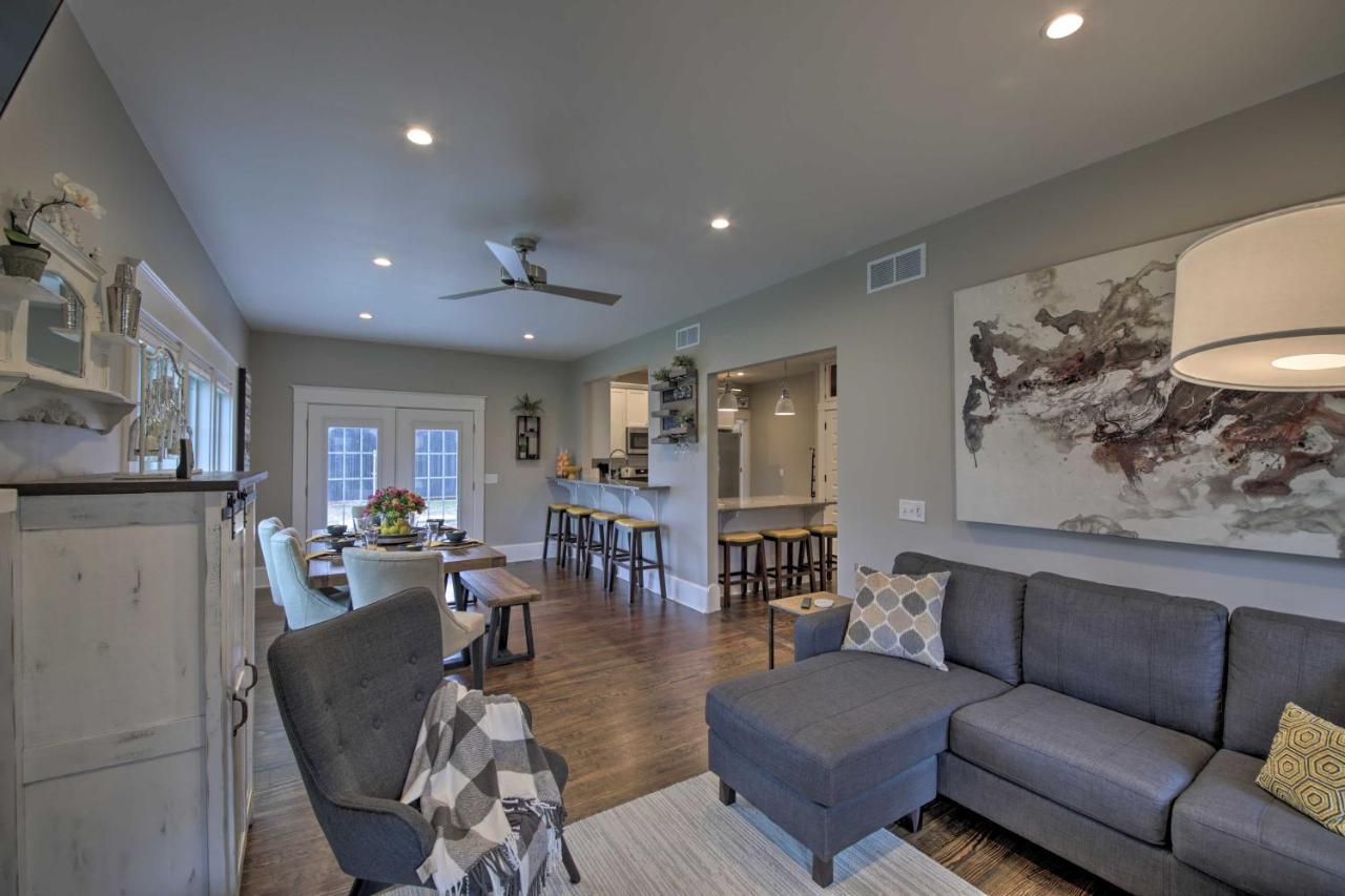 Renovated Craftsman House With Patio And Fire Pit! Villa Vevay Bagian luar foto