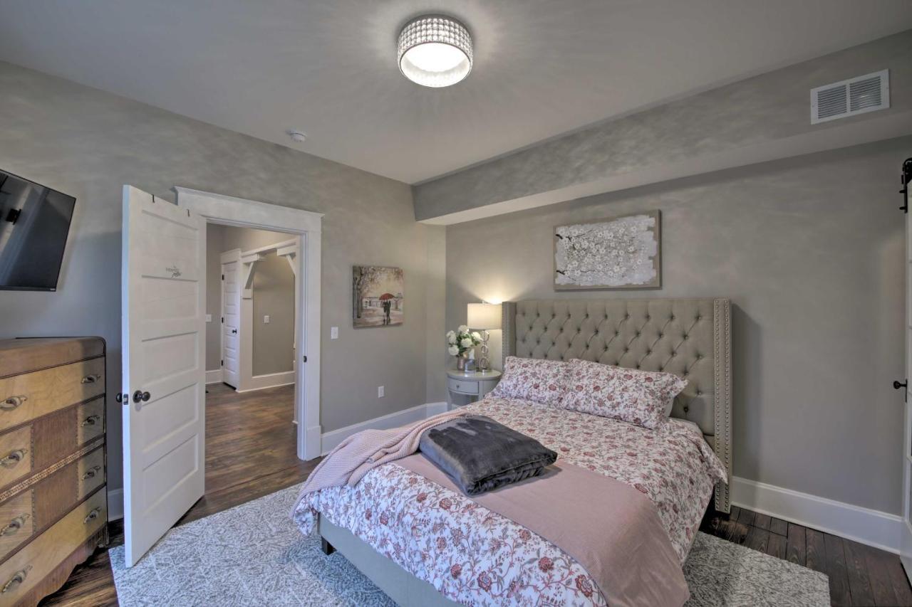 Renovated Craftsman House With Patio And Fire Pit! Villa Vevay Bagian luar foto