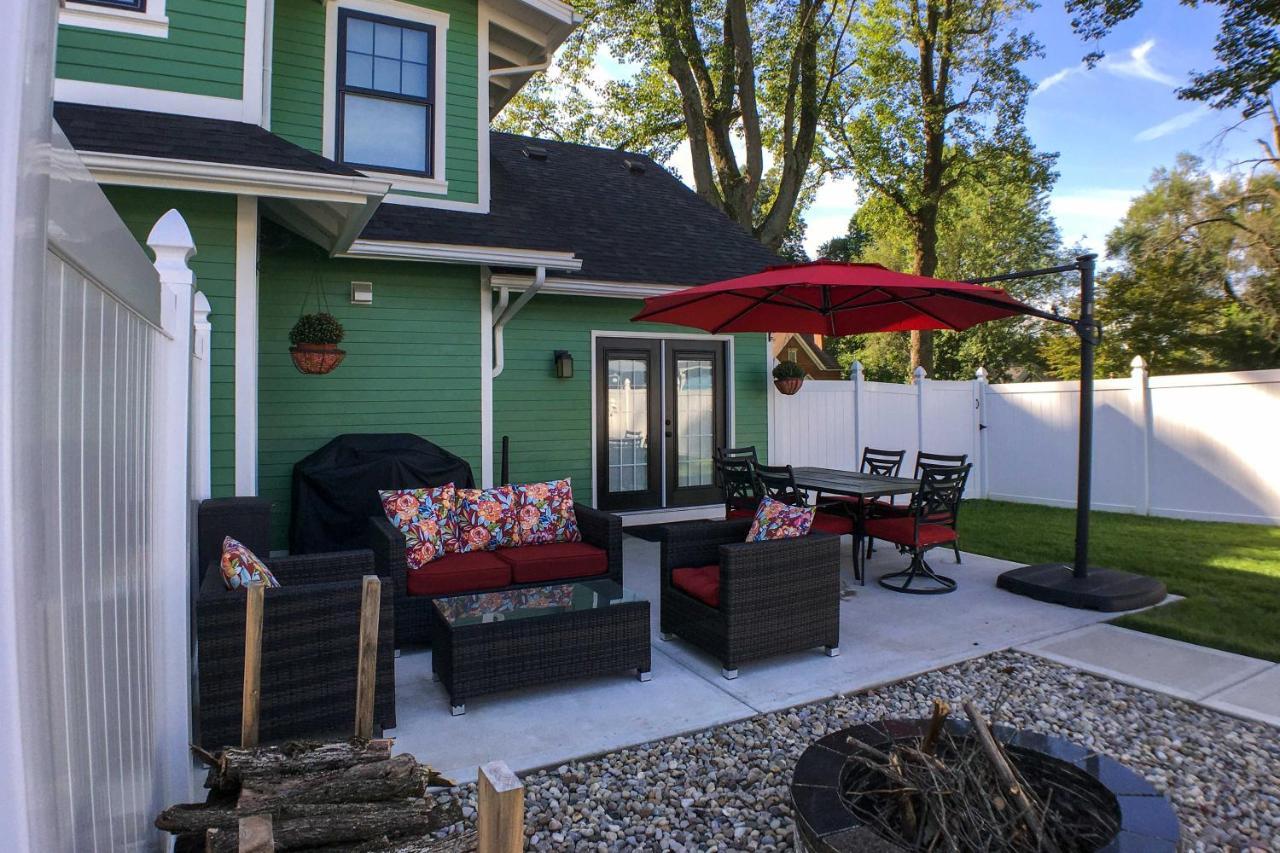 Renovated Craftsman House With Patio And Fire Pit! Villa Vevay Bagian luar foto