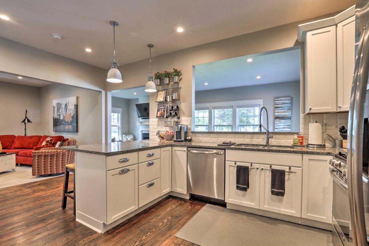 Renovated Craftsman House With Patio And Fire Pit! Villa Vevay Bagian luar foto