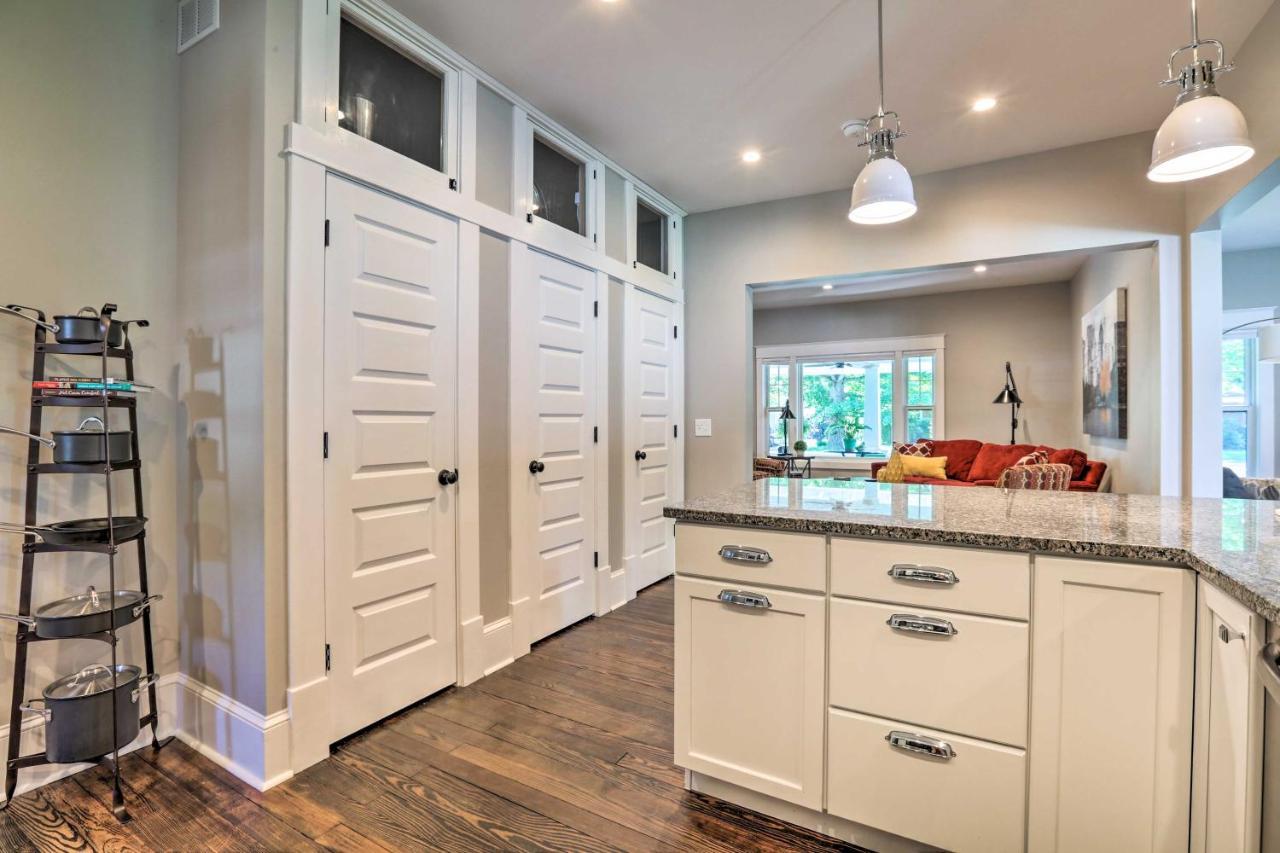 Renovated Craftsman House With Patio And Fire Pit! Villa Vevay Bagian luar foto